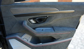 Lamborghini Urus Performante full