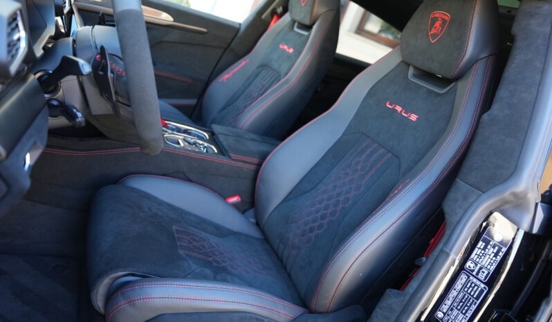 Lamborghini Urus Performante full