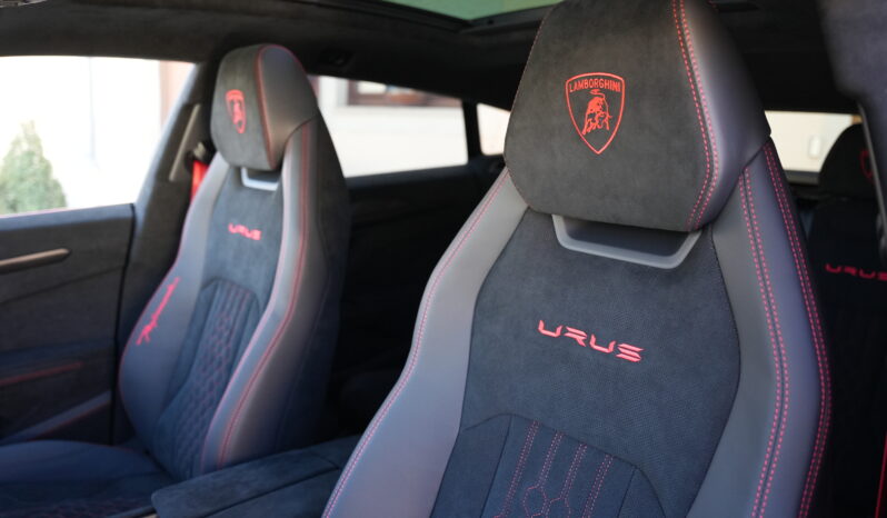 Lamborghini Urus Performante full