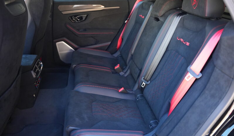 Lamborghini Urus Performante full