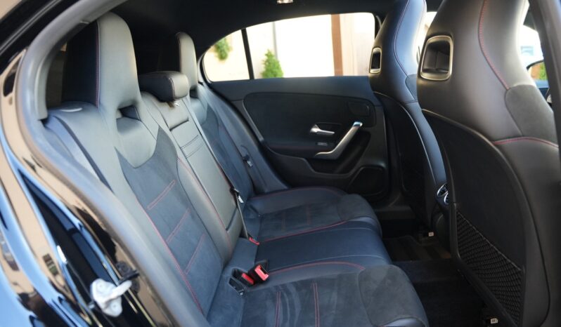 Mercedes-Benz A 250 e AMG Line 8G-DCT full