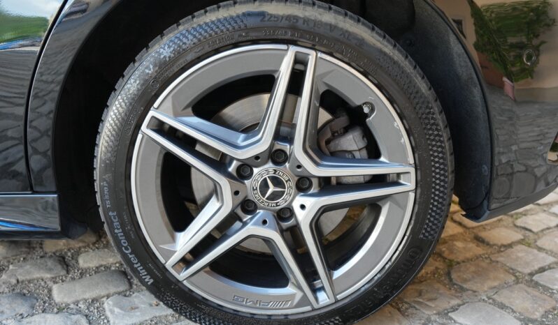 Mercedes-Benz A 250 e AMG Line 8G-DCT full