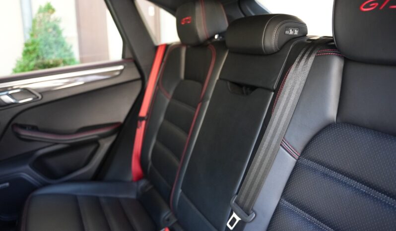 Porsche Macan GTS full