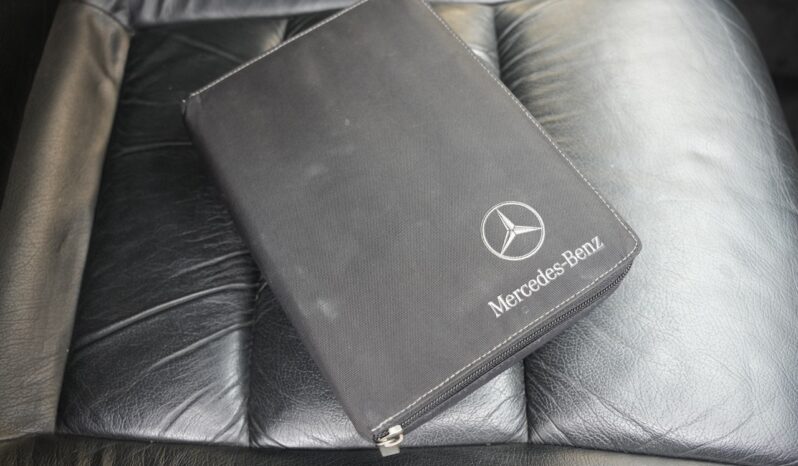 Mercedes-Benz G 400 CDI Station Wagon Court full