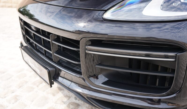 Porsche Cayenne Turbo full