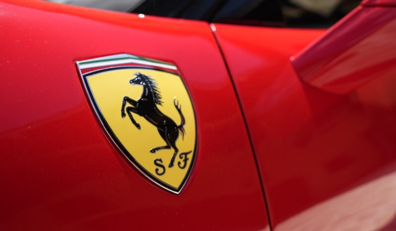 Ferrari F8 Tributo full