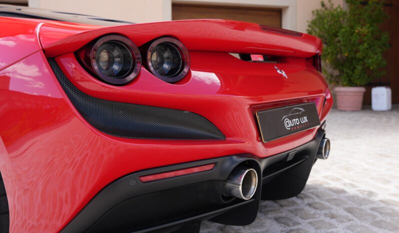 Ferrari F8 Tributo full