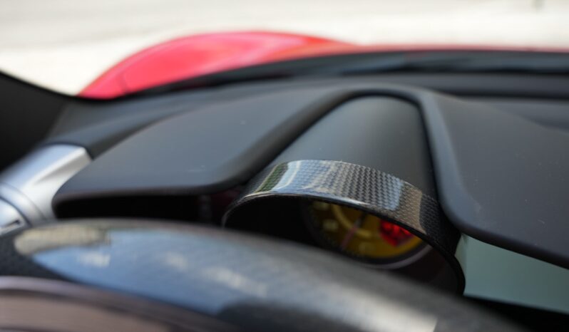Ferrari F8 Tributo full
