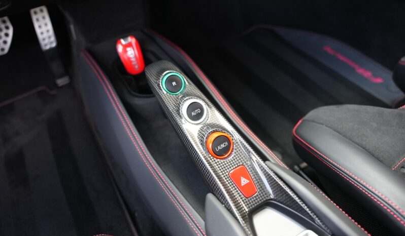 Ferrari F8 Tributo full