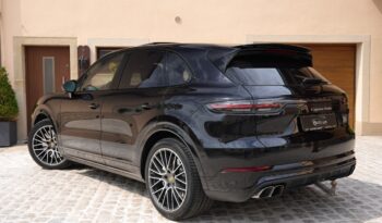 Porsche Cayenne Turbo full