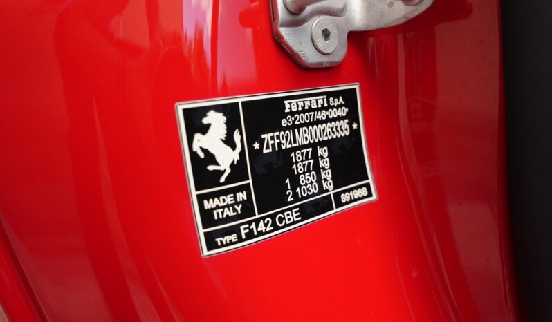 Ferrari F8 Tributo full