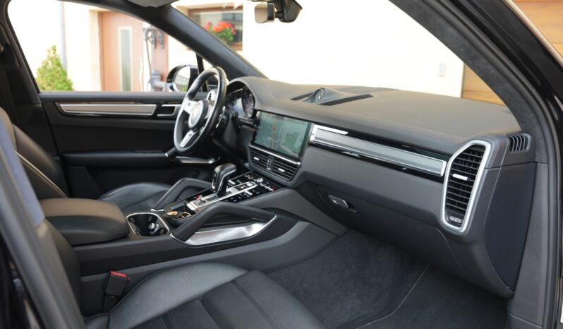 Porsche Cayenne Turbo full