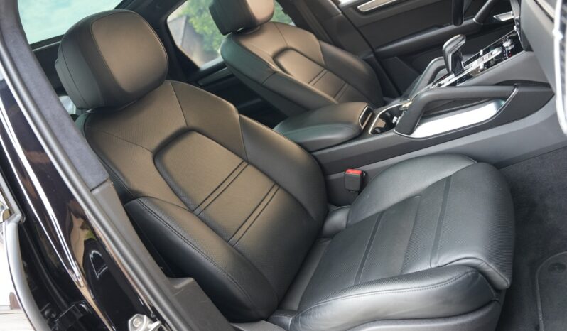Porsche Cayenne Turbo full