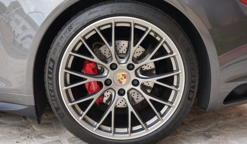Porsche 911 (991.2) Carrera 4S full