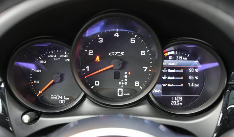 Porsche Macan GTS full
