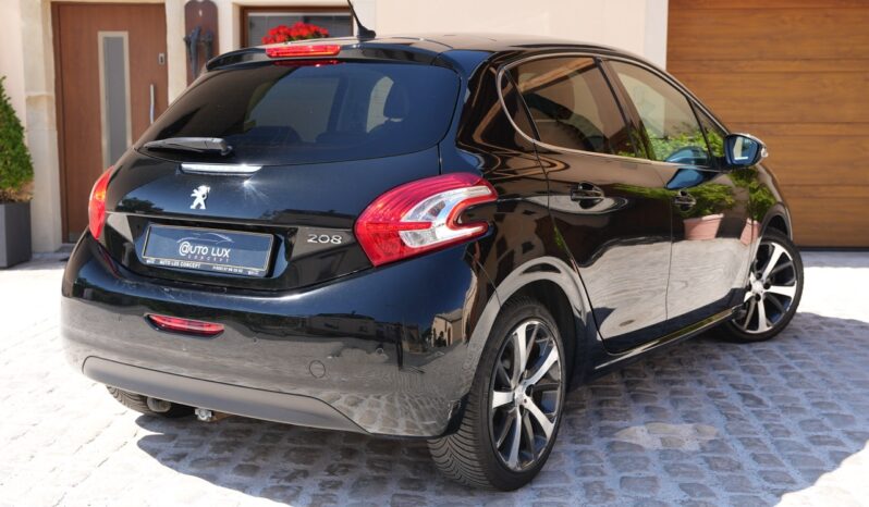 Peugeot 208 1.6 VTI 120 ch Féline 5 portes full