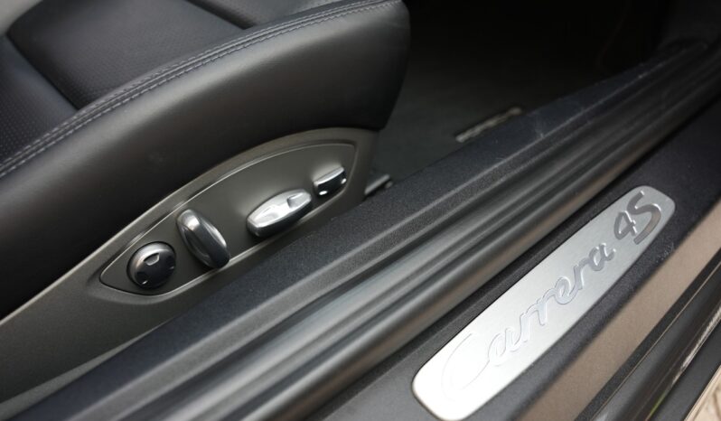 Porsche 911 (991.2) Carrera 4S full