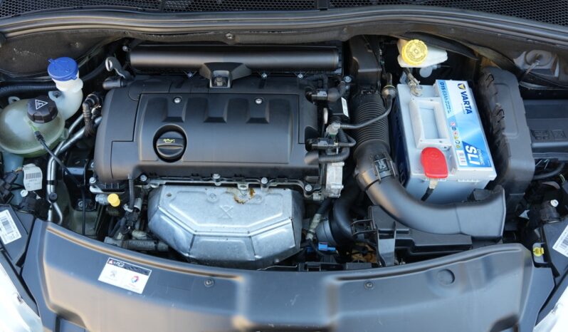 Peugeot 208 1.6 VTI 120 ch Féline 5 portes full