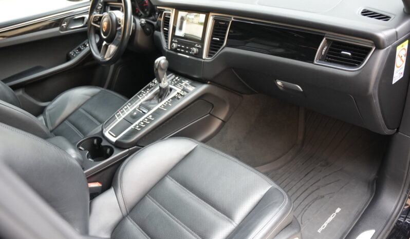 Porsche Macan GTS full