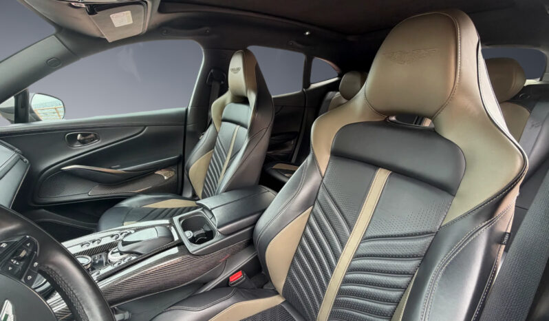 Aston Martin DBX 707 full