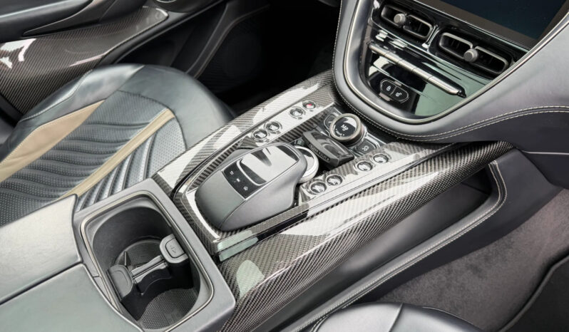 Aston Martin DBX 707 full
