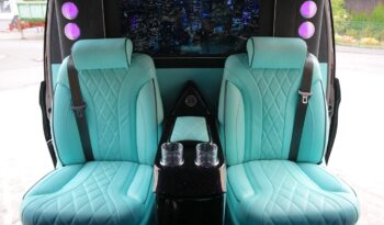 Mercedes-Benz V 300 d 4MATIC Extra Long AMG Line Rovelver VIP Van full