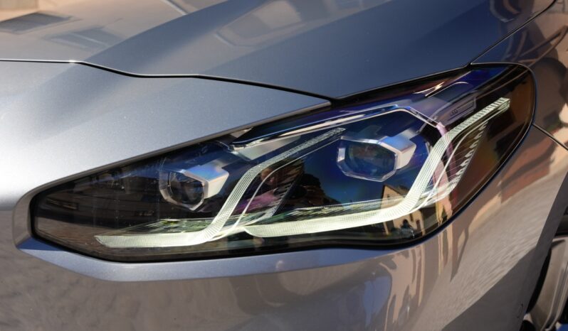 BMW 218d Active Tourer full