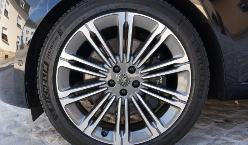 Land Rover – Range Rover LWB P530 SV full