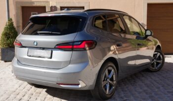 BMW 218d Active Tourer full