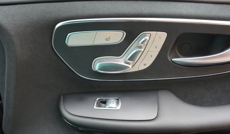 Mercedes-Benz V 300 d 4MATIC Extra Long AMG Line Rovelver VIP Van full