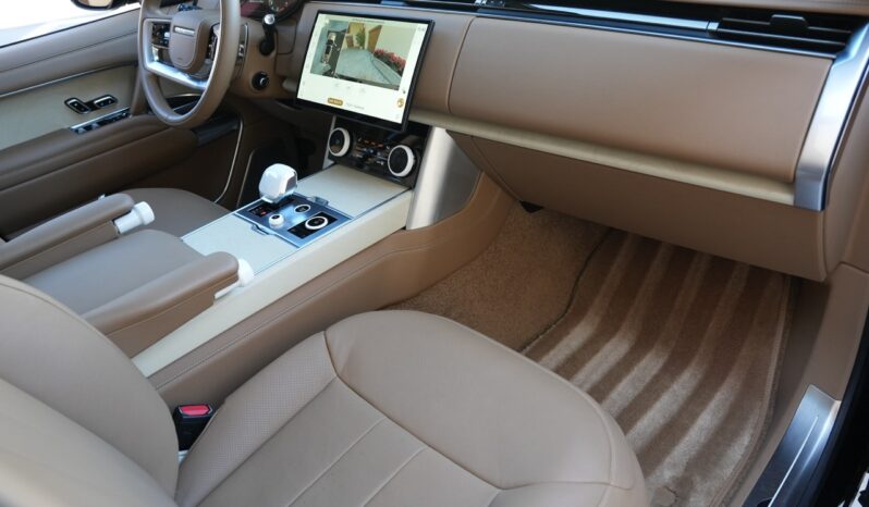 Land Rover – Range Rover LWB P530 SV full