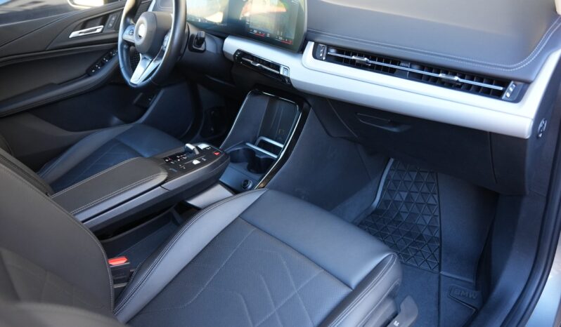BMW 218d Active Tourer full