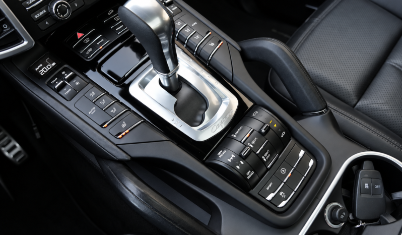 Porsche Cayenne Diesel full