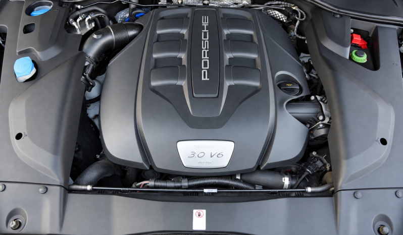 Porsche Cayenne Diesel full