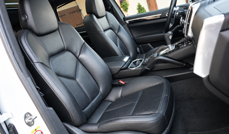 Porsche Cayenne Diesel full